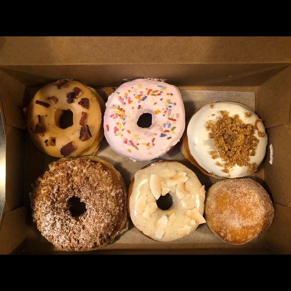 Meet your Posher, Carole - Picture 1 of 1